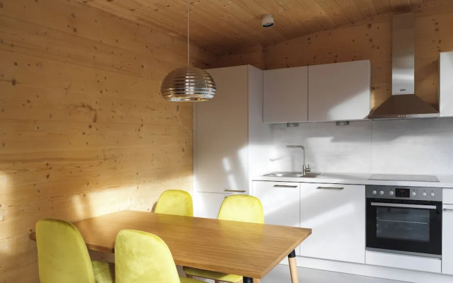 Mondholz - Urban Inn 24-7