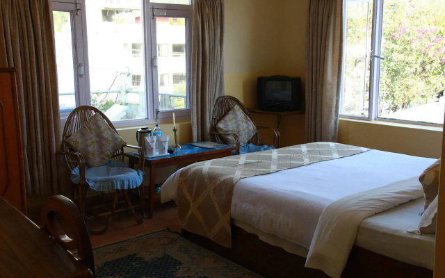 Fairmount Hotel