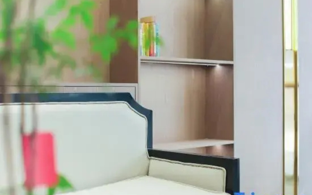 Manzhou Hotel