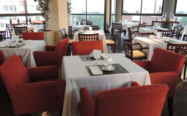 Premium Tower Suites San Luis