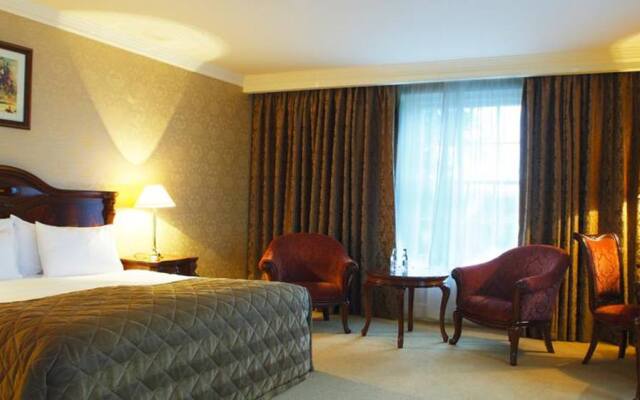 Citywest Hotel