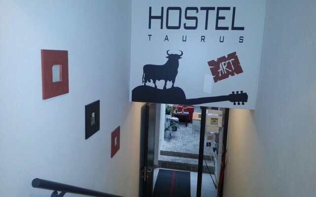 Art Hostel Taurus