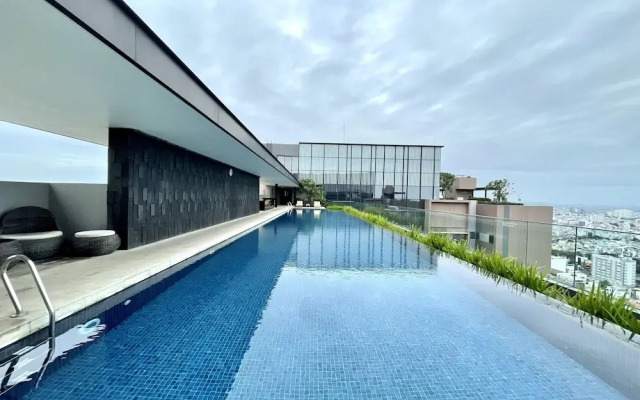Le Places The Luxury MarQ Saigon Apartment