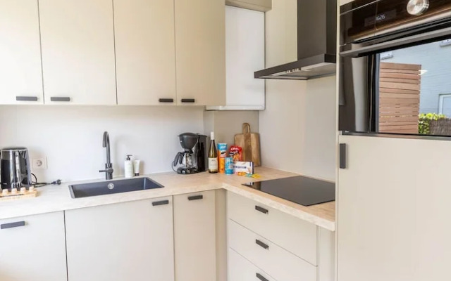 Modern Holiday Apartment With Garden Near the sea