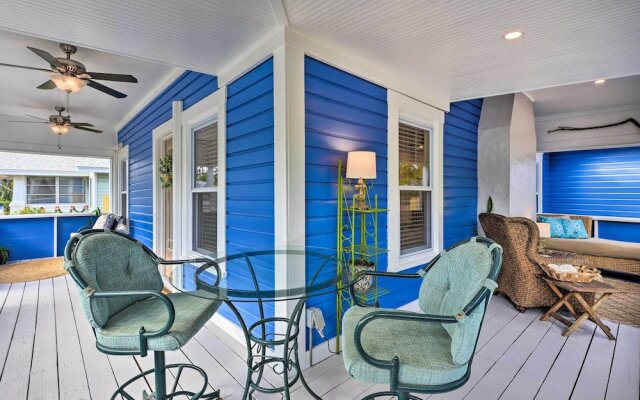 Bright Bradenton Retreat: 1 Mi to Downtown!