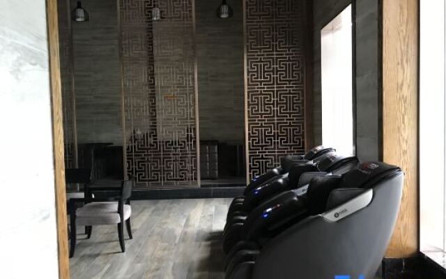 Tiantang Guzhai Holiday Hotel