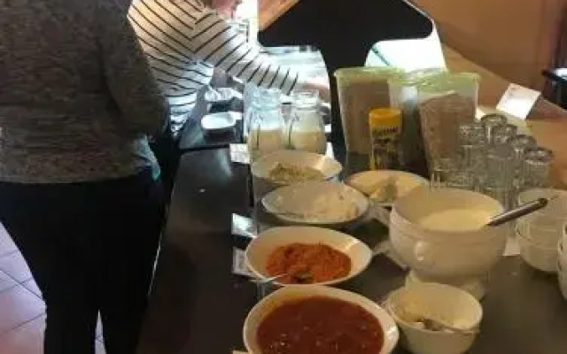 Complex Pastravaria Albota