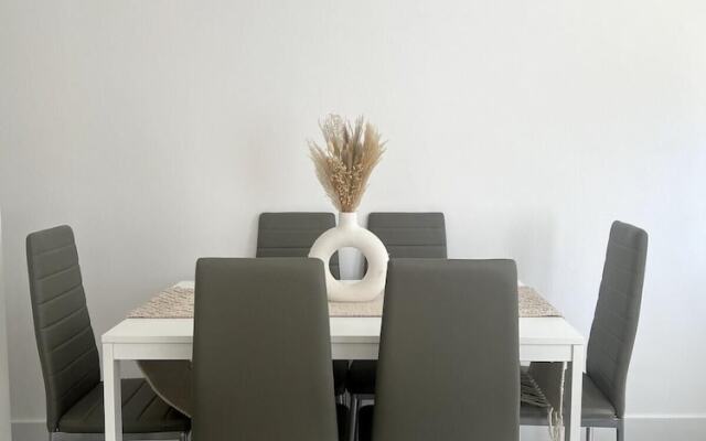 No 29 - Beautiful 4-bed House