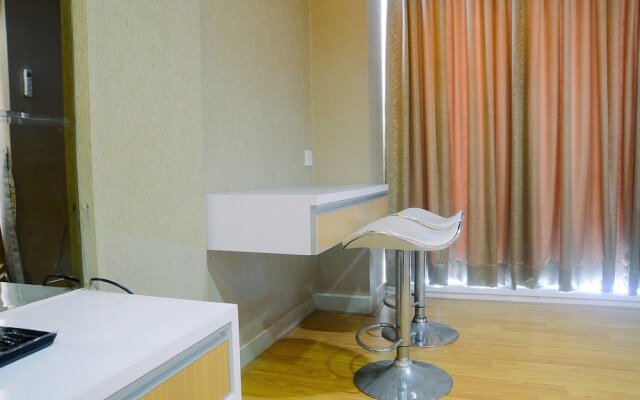 Cozy Studio Room Tamansari The Hive Cawang Apartment By Travelio