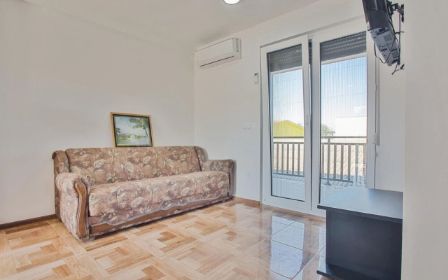 Beautiful Apartment in Vir With Wifi and 2 Bedrooms