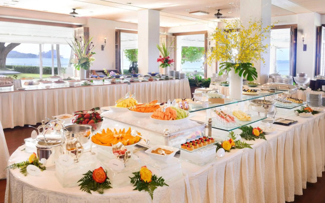 Halekulani Hotel