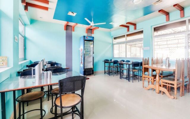 SPOT ON 38080 Hotel G.S. palace (Garden and Restaurant)