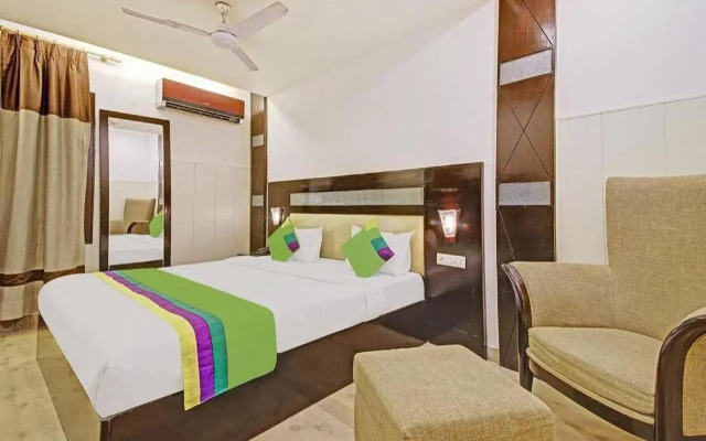 Parkland Kailash Colony