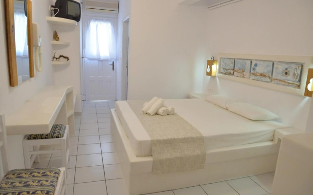 Giannis Hotel Apartments