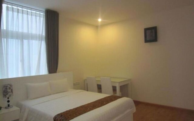 Queen Central Apartment Hotel