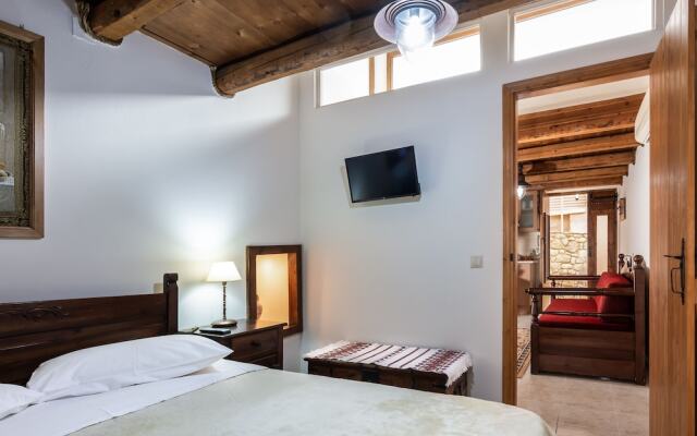 Petronikolis Village