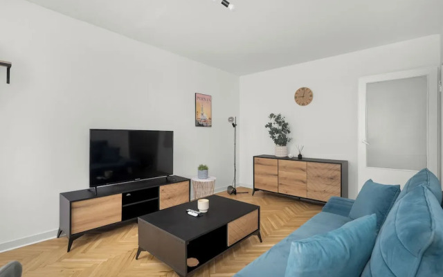 Poznan Apartment By the Park by Renters