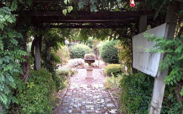 Stoke House Bed And Breakfast