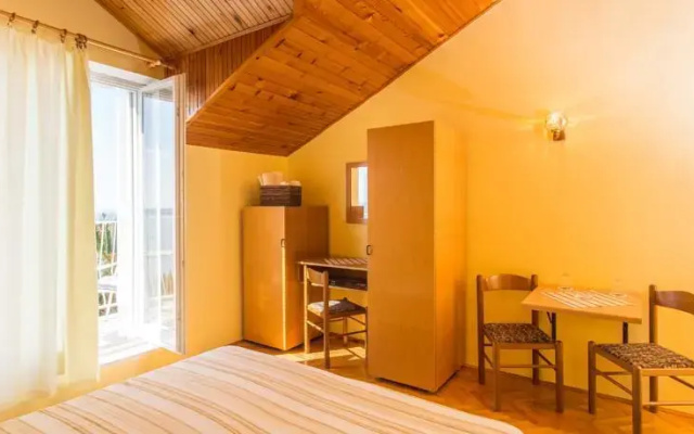 Rooms Relax