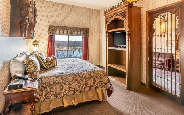 The Riverview Inn & Suites, an Ascend Hotel Collection Member