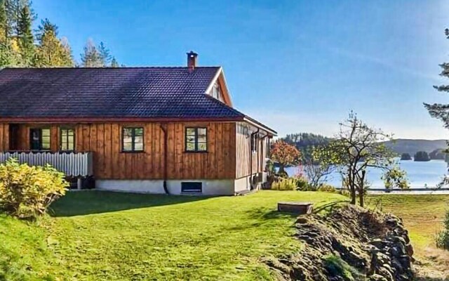 Stunning Home in Drangedal With 3 Bedrooms and Wifi
