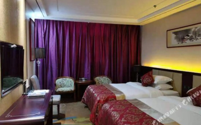 Phoenix Lake International Hotel
