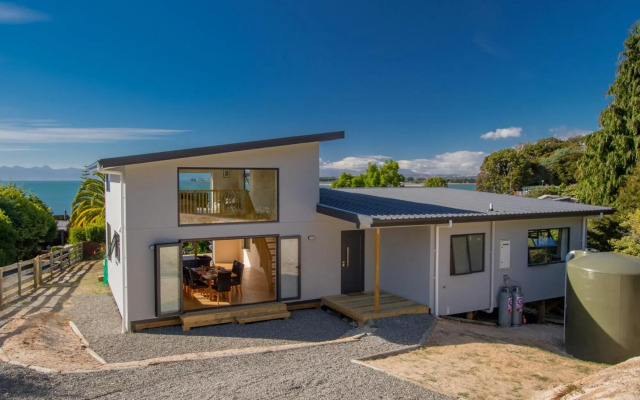 Tapu Bay Treasure - Kaiteriteri Holiday Home