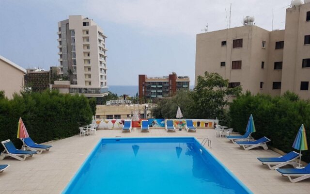 Polyxeni Hotel Apartments