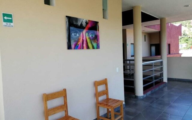 El Cihualteco Hotel Restaurante Bar