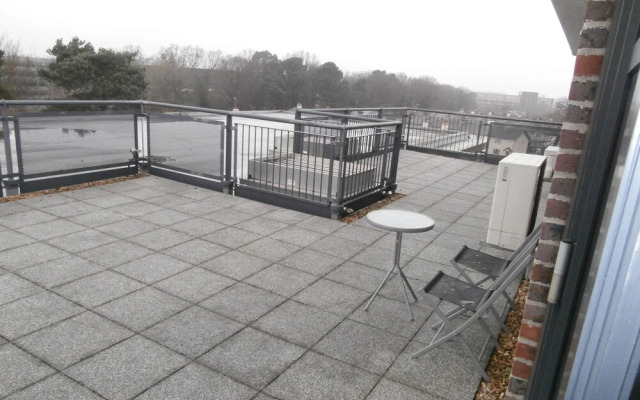 Flexi-Lets@Wallis Square, Farnborough