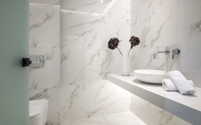 Elegance Luxury Executive Suites - Adults Only