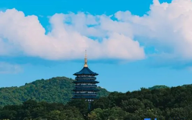 Hefang hotel(Hangzhou West Lake lakeside store)