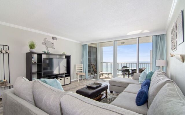 Shoreline 1114 Condo by RedAwning