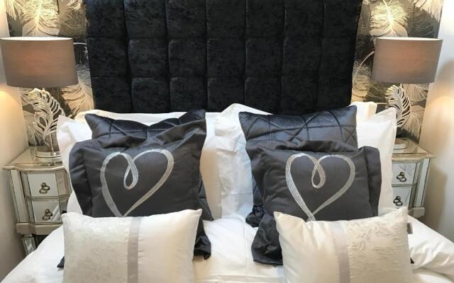 Luxury 2 bed Apartment
