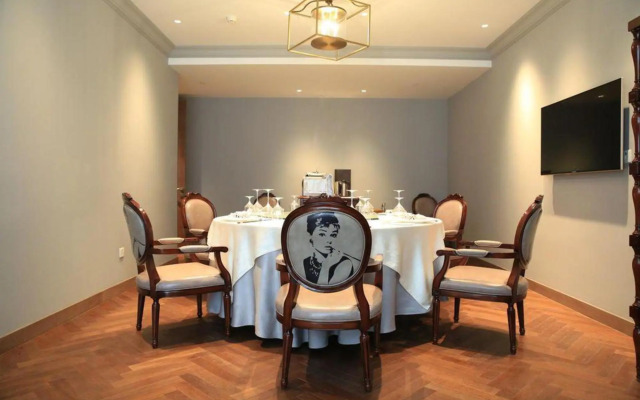 Beijing Huayang Nianhua Hotel