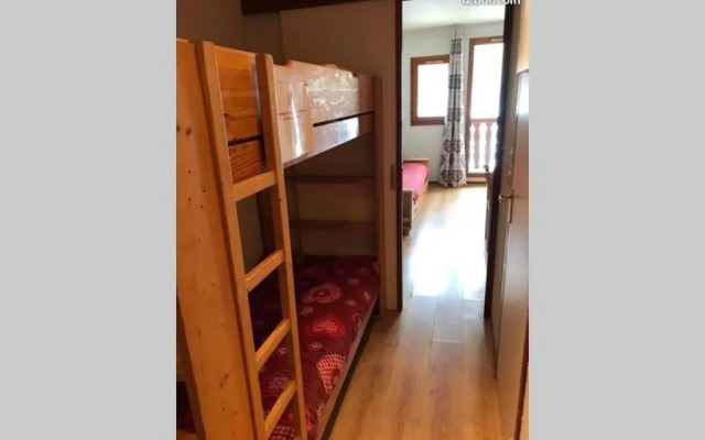 Studio 50 m du funiculaire et pistes