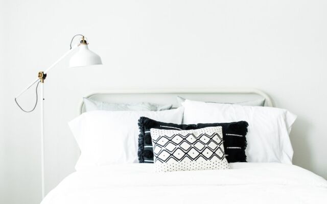Stylish Studio Near Yonge and Eglinton