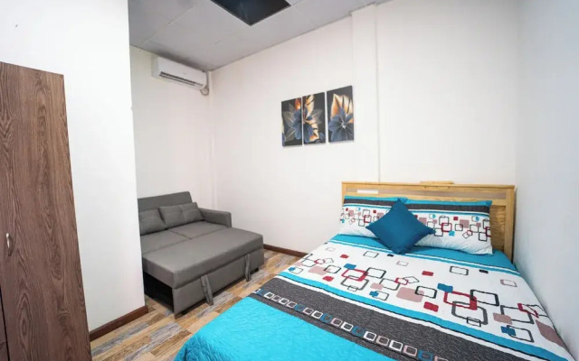 503 Casa Hostal