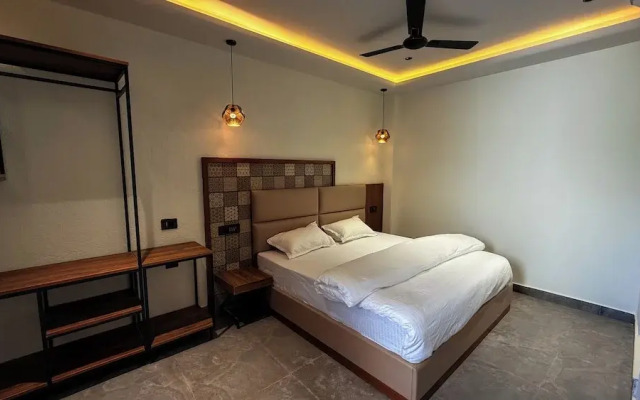 Yes Hotel By The Ganges