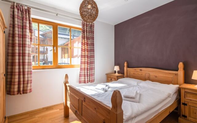 Stunning Apartment in Rauris by the Forest