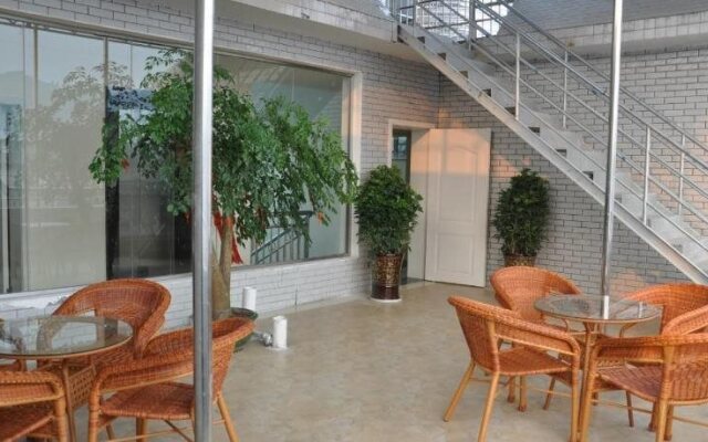 He Xi Business Hotel