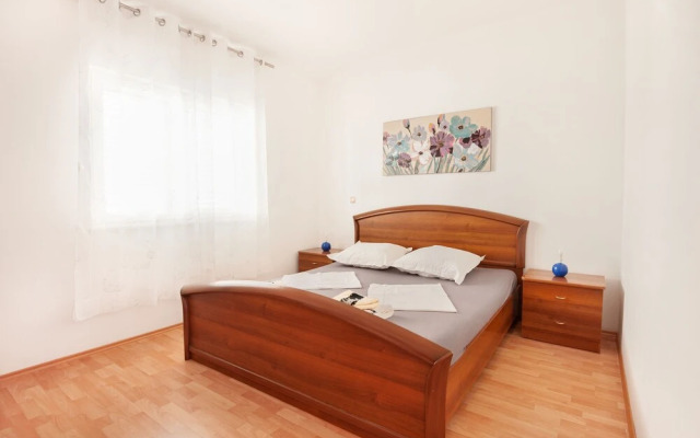 Apartments Tomic