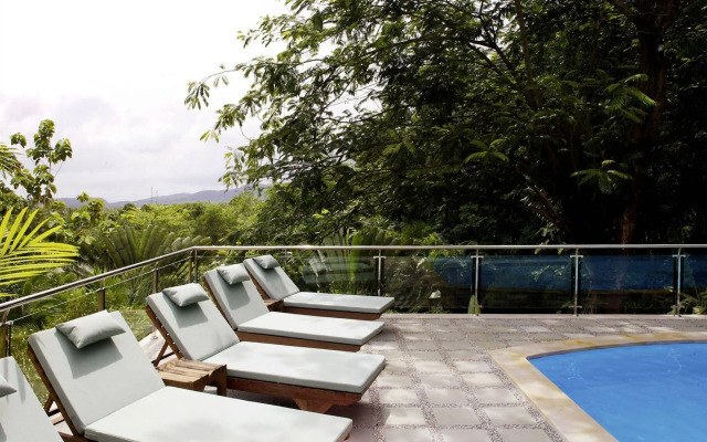 Thara Bayview Villa