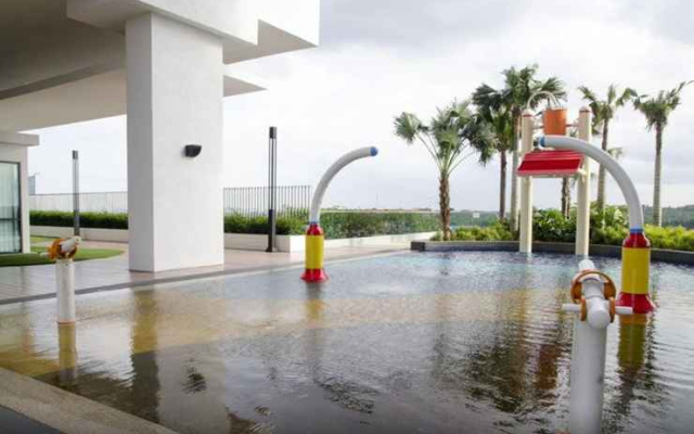 Mid Valley Southkey Mosaic @ UHA