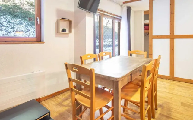 Stylish Alpine Stay for 6 Guests