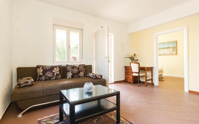Awesome Home in Ika With Wifi and 2 Bedrooms