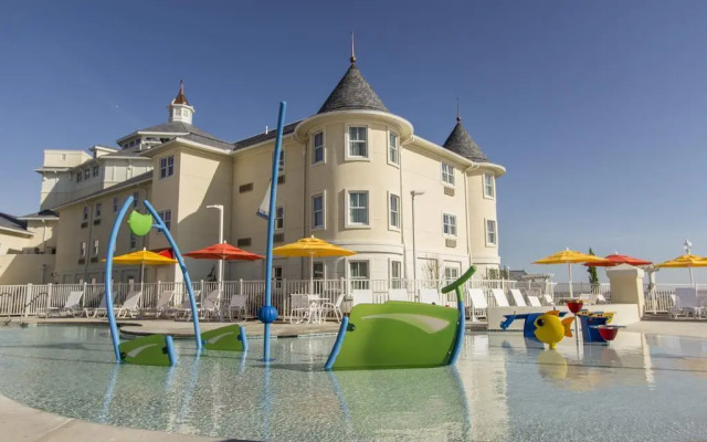 Cedar Point's Hotel Breakers