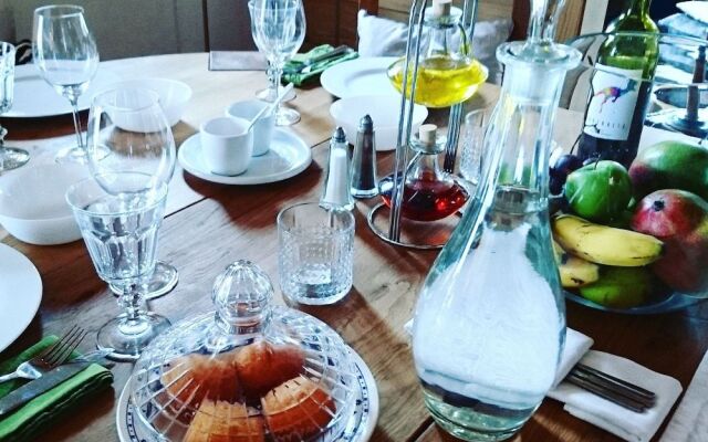 LOYEHILL Chalet. Swiss Alps Escape