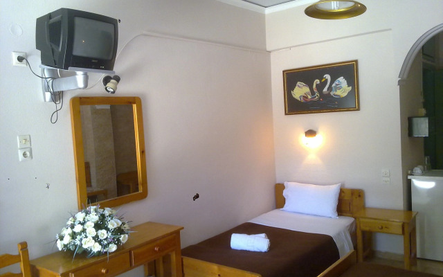 Matala Dimitris Villas and Hotel