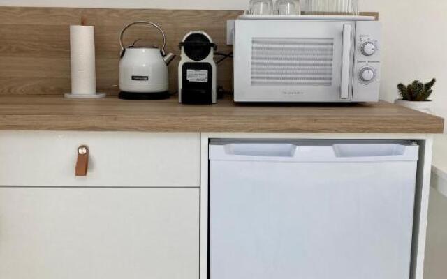 Studio Cosy Avec Coin Jardin (Adults Only)